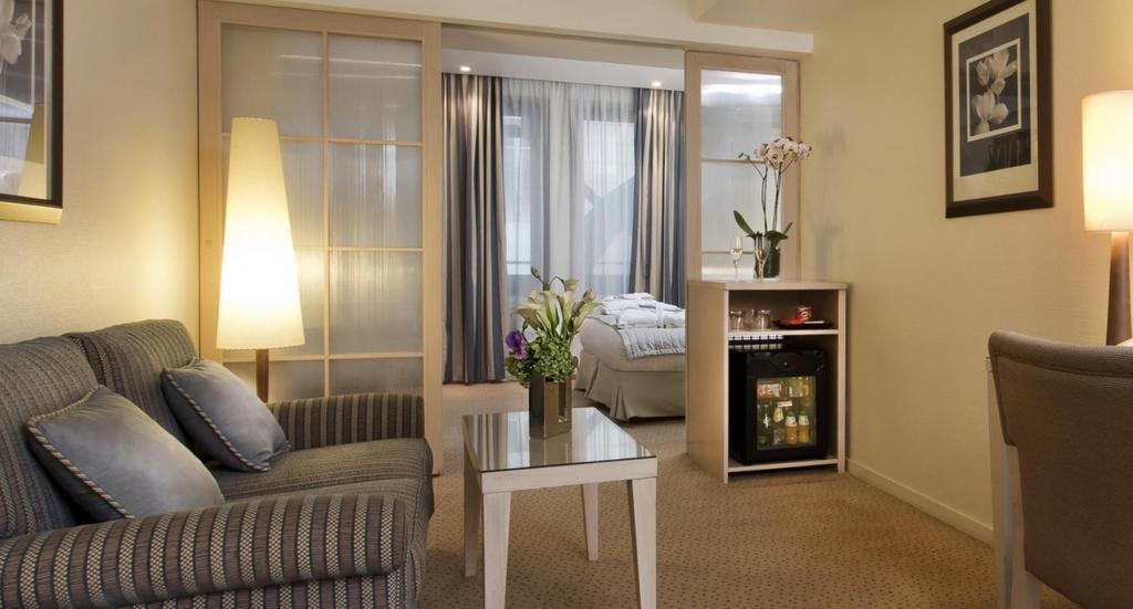 Отель Le Pera 4*