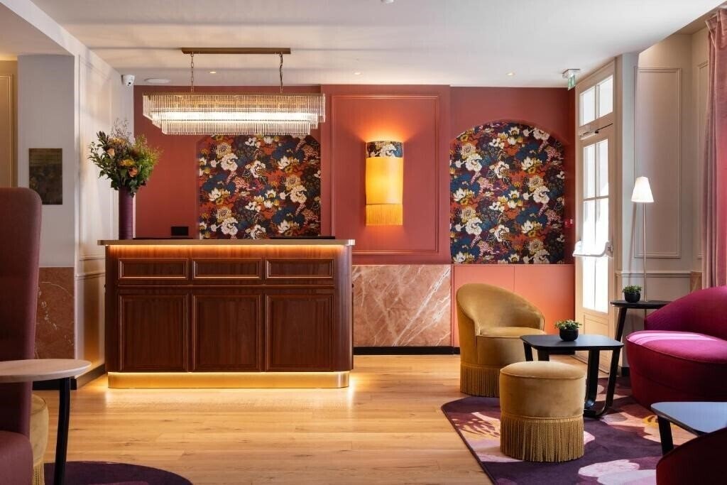 Отель Best Western Premier Kapital Opera 4*