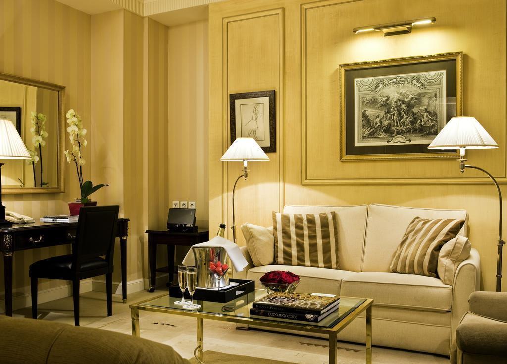 Francois 1er 4* фотосуреті