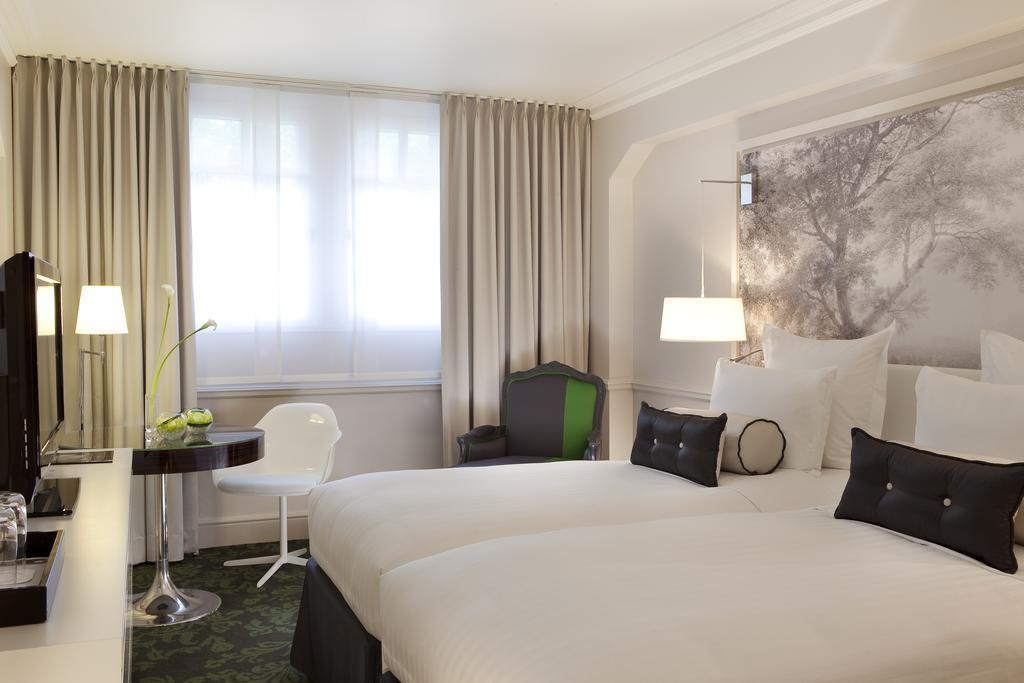 Фотография Renaissance Paris Hotel Le Parc Trocadero 5*