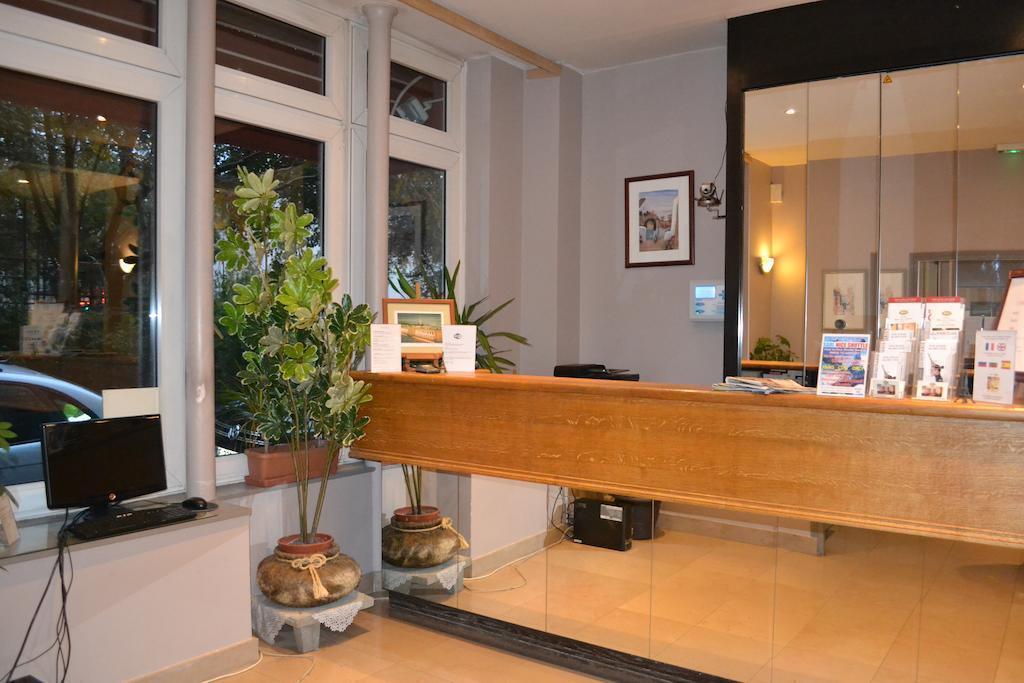 Изображение Williams Opera 3*