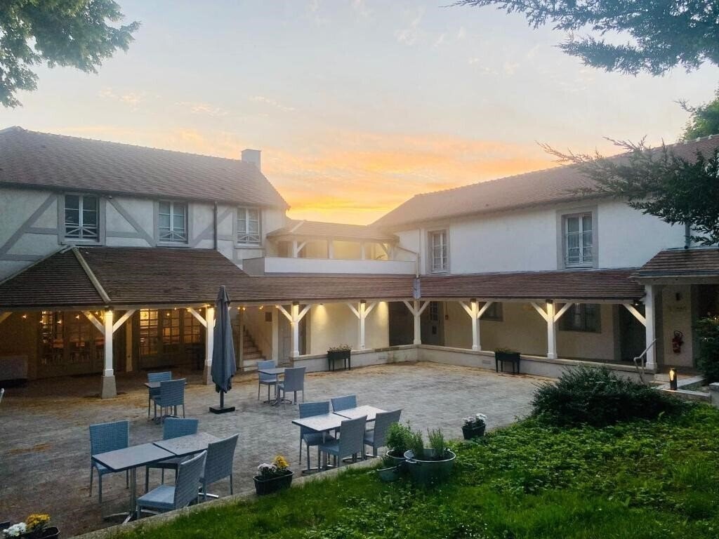 Hotel Le Cheval Blanc Paris Marne-La-Vallee 4* қонақ үйі