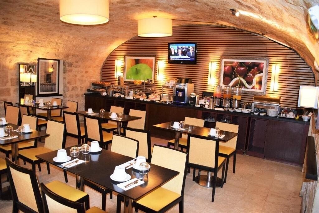 Folkstone Opera Hotel 3* фотосуреті