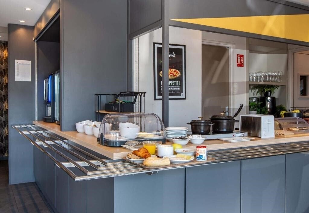 B&B Hotel Chartres Oceane 2* суреті