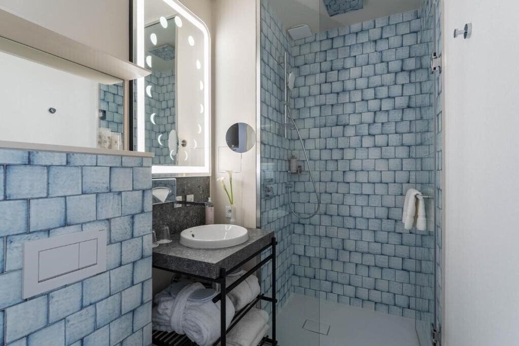 Картинка Astra Opera 4*