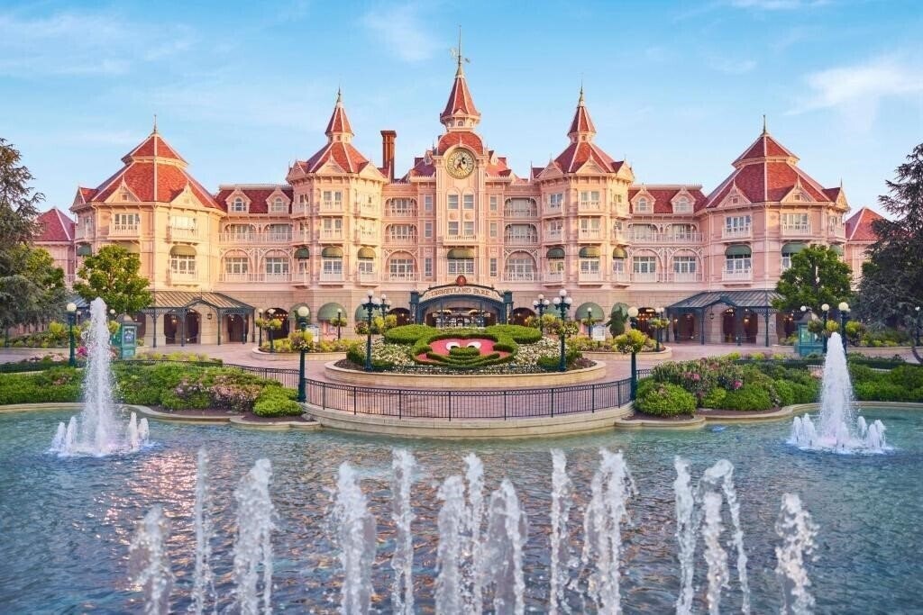 Disneyland 5* қонақ үйі