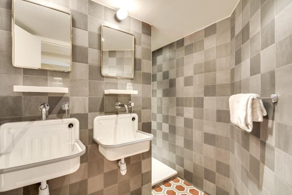 Mattle 3* фотосуреті