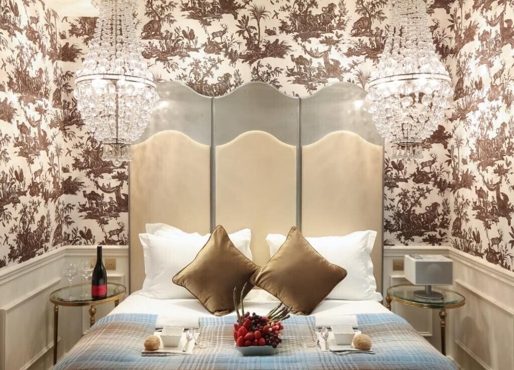 Отель Favart 3*