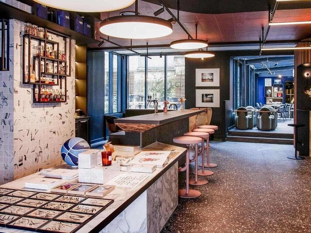 Отель Abrial 3*