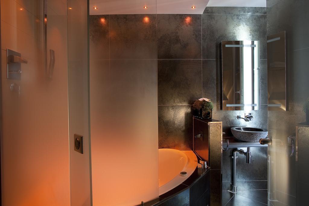 Фото Hotel Design Secret De Paris 4*