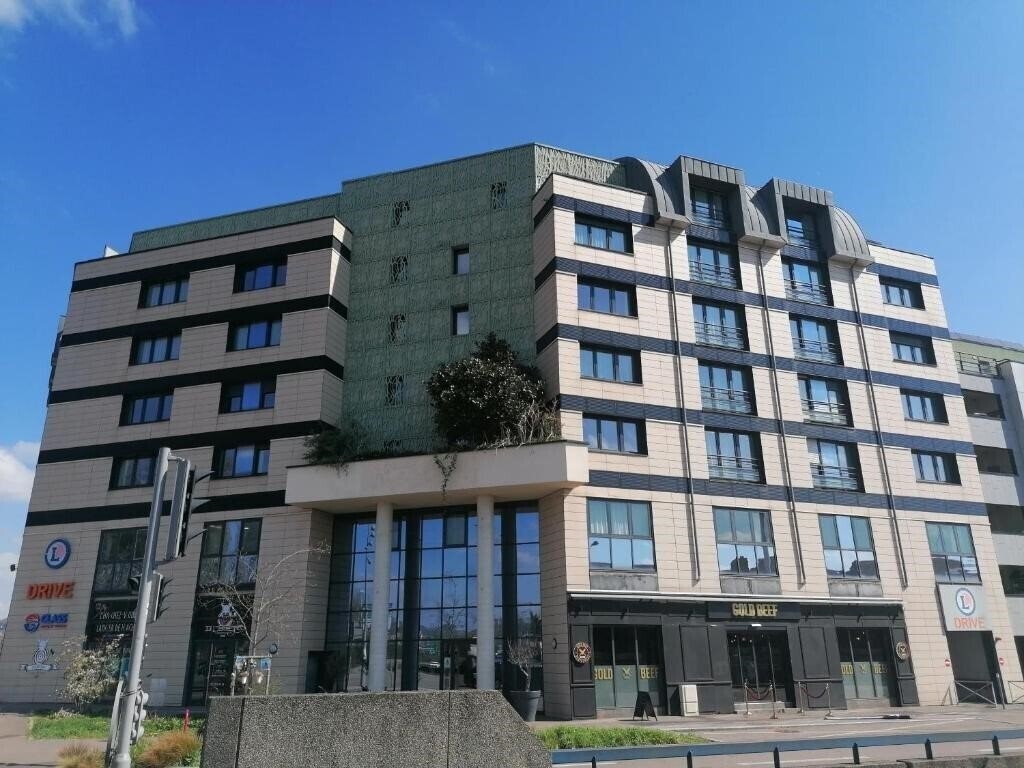 Отель Terres de France Rouen Flaubert 3*