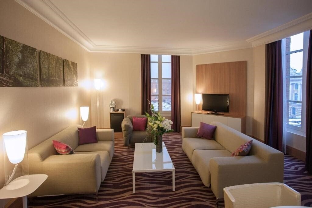 Crowne Plaza Toulouse 5* суреті