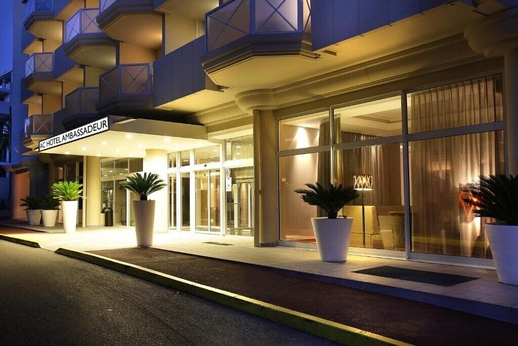 Ac By Marriott Ambassadeur 5* қонақ үйі