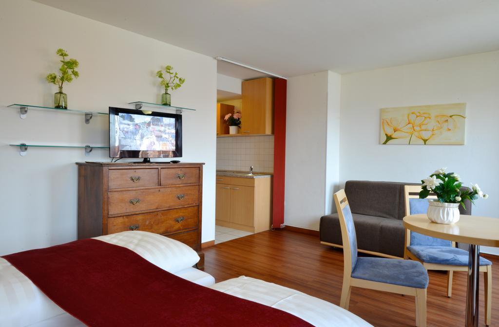 Am Spichernplatz 3* фотосуреті