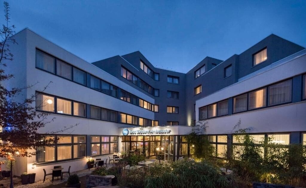 Best Western Ambassador Hotel 3* қонақ үйі