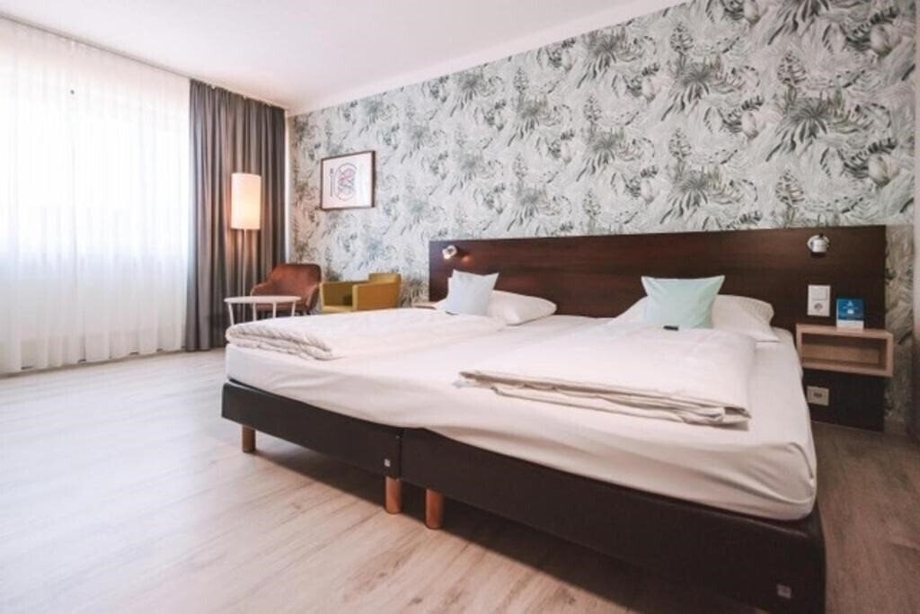 Best Western Ambassador Hotel 3* фотосуреті