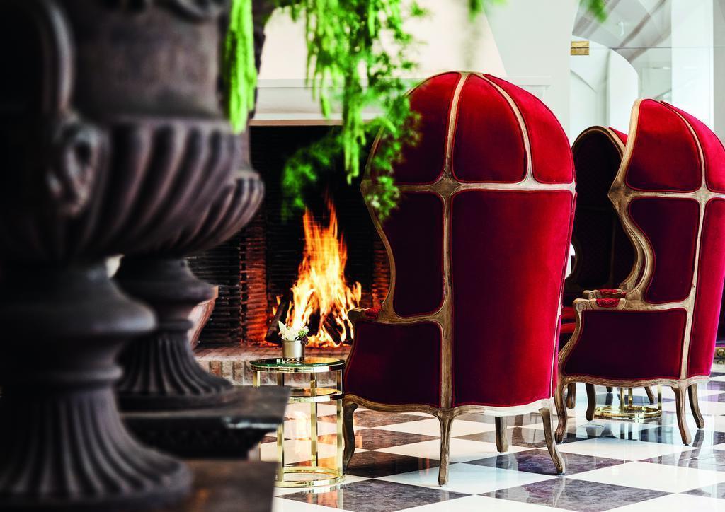 Отель Derag Livinghotel De Medici 5*