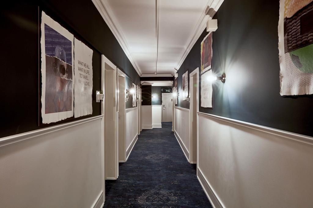 Отель Max Brown Midtown 3*