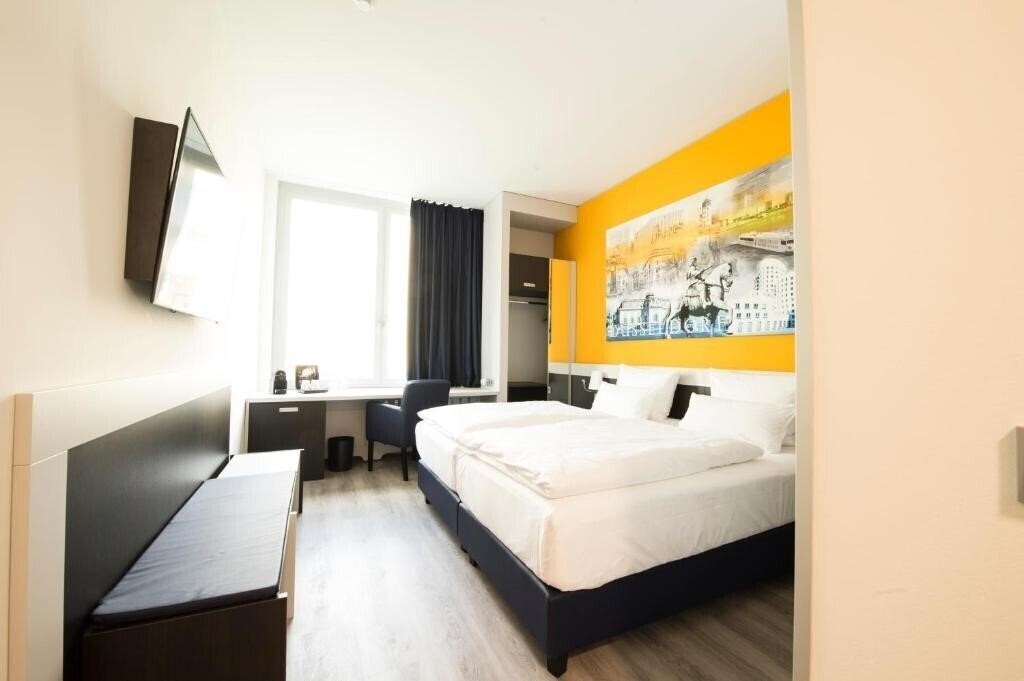 Отель Carathotel Dusseldorf City 4*