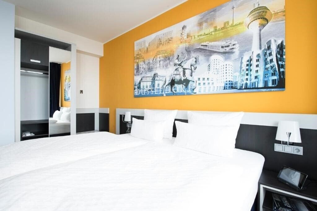 Картинка Carathotel Dusseldorf City 4*