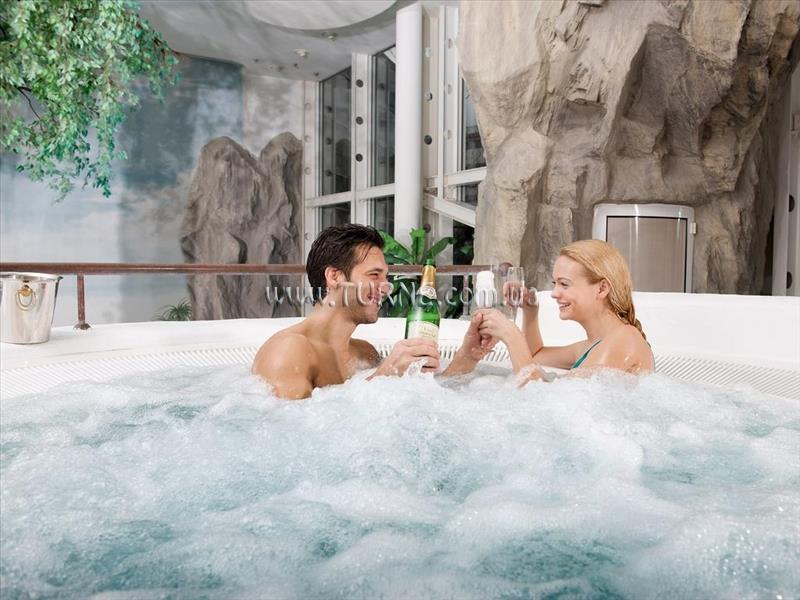 Отель Frankenland 4*