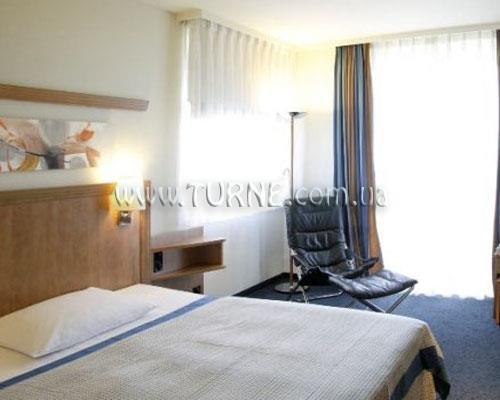 Изображение NH Hamburg Horn 4*