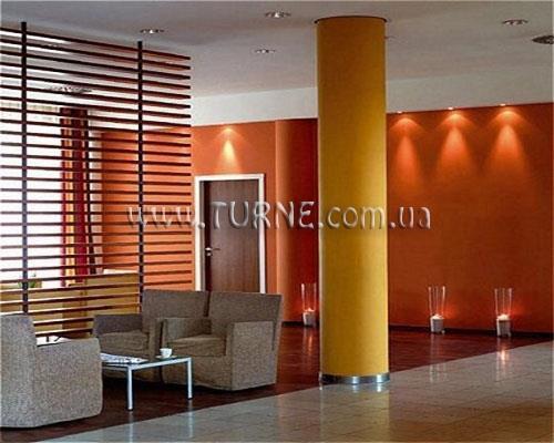 Отель NH Hamburg Horn 4*