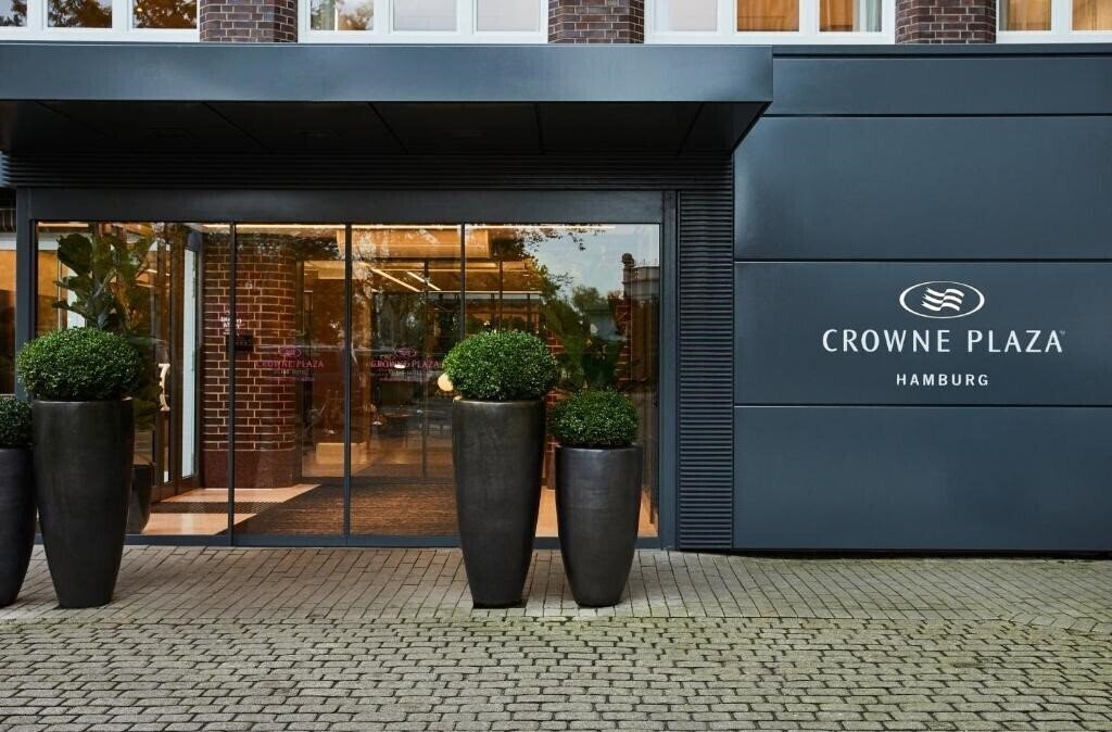 Crowne Plaza Hamburg - City Alster 4* қонақ үйі