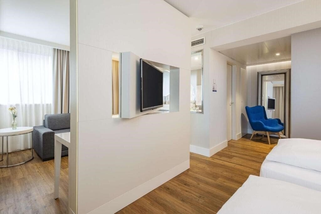 Nh Hamburg Altona 4* суреті