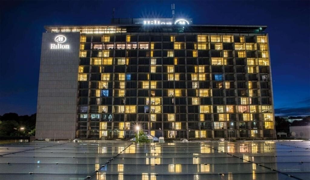 Hilton Munich Park 4* суреті