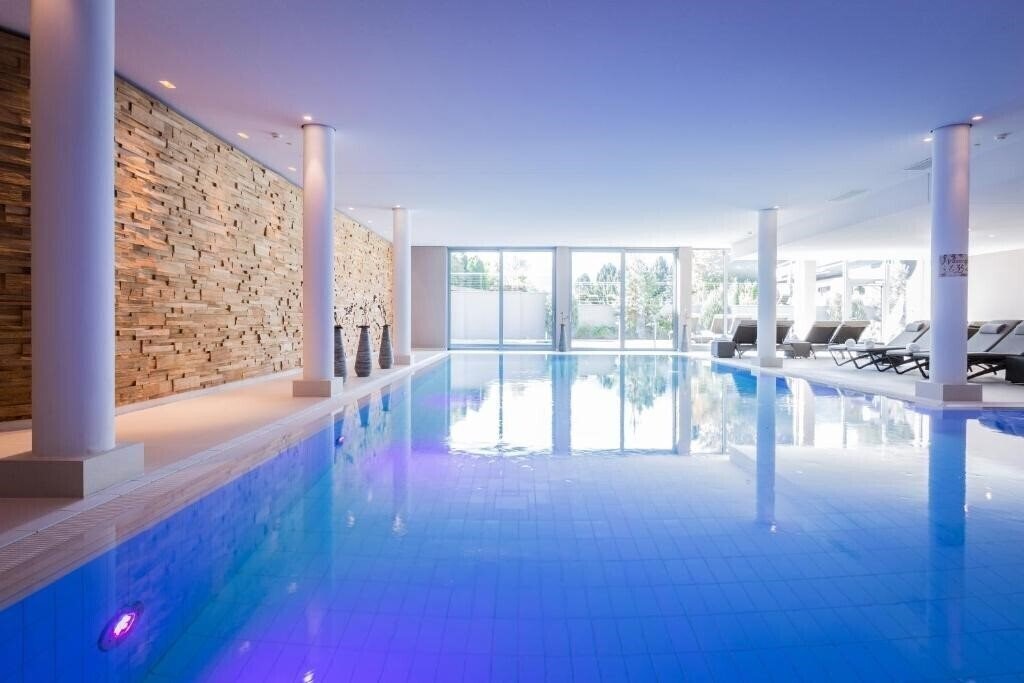 Hotel Exquisit 4* суреті