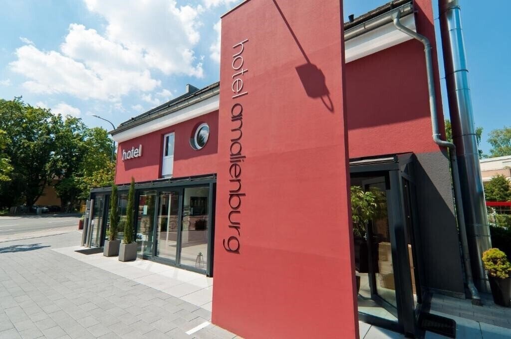 Amalienburg 3* фотосуреті