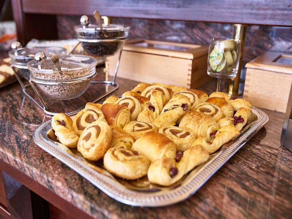 Alfa City Center 3* суреті