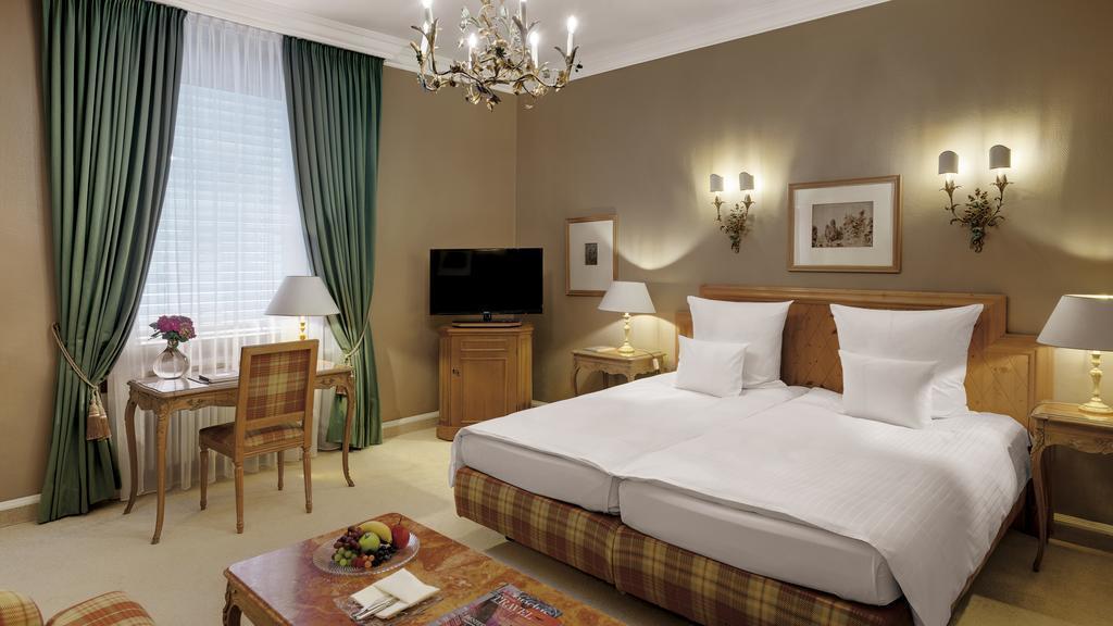 Отель Excelsior 4*