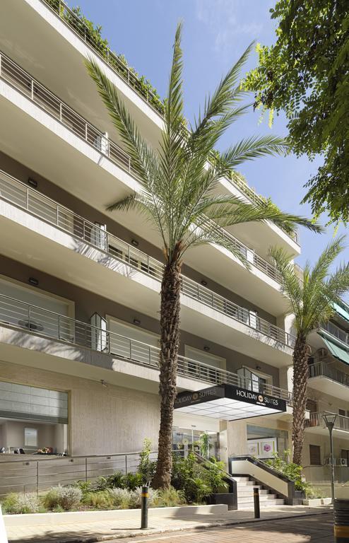 Изображение Holiday Suites 4*