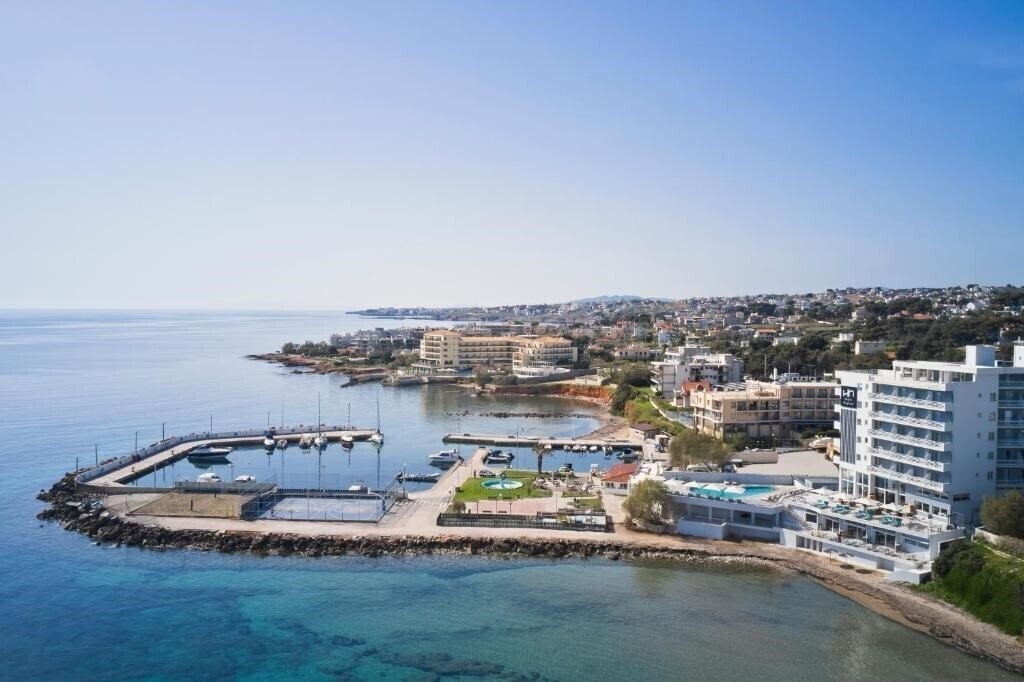 Attica Beach 3* қонақ үйі