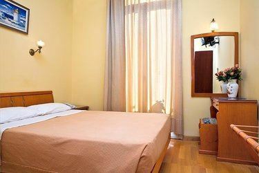 Cecil Hotel 2* суреті