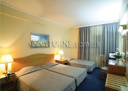 Фото Ionis Hotel 3*