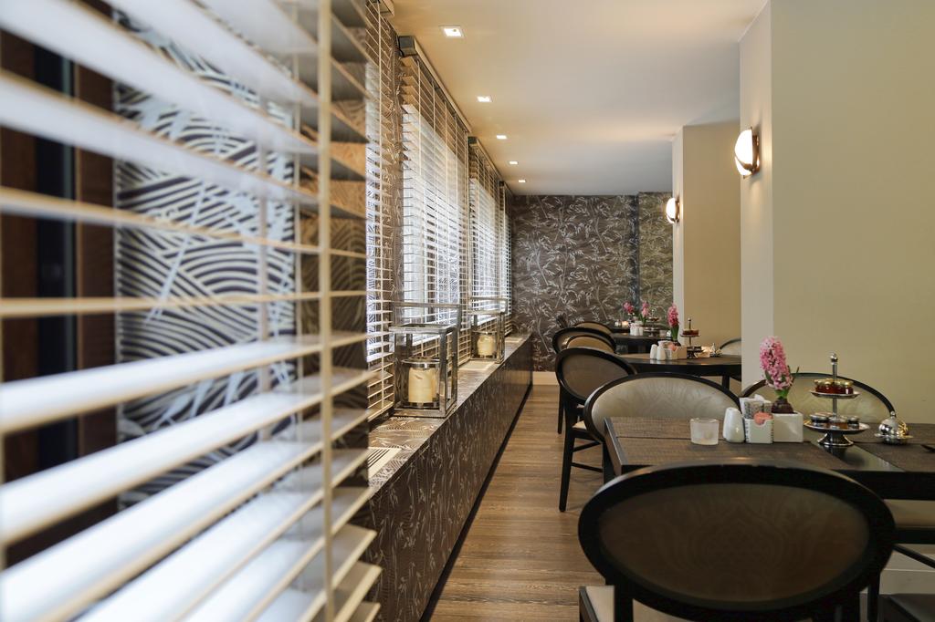 Фотография The Y 3*