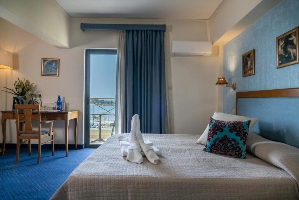 Four Seasons Hotel Glyfada 3* суреті