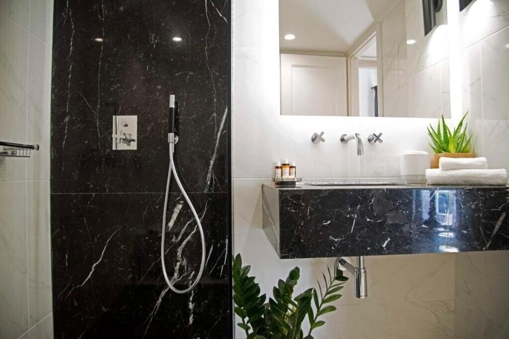 Фотография Four Streets Athens Apt апартаменты