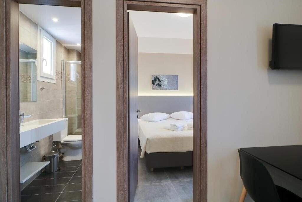 Athens Comfort Suites & Apartments 4* фотосуреті