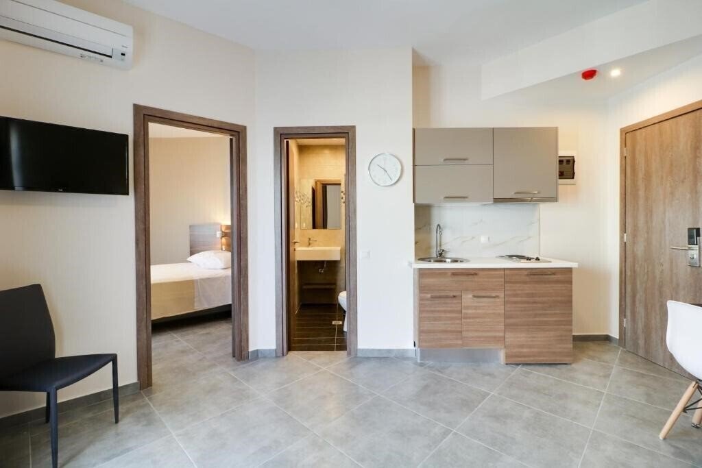 Athens Comfort Suites & Apartments 4* суреті