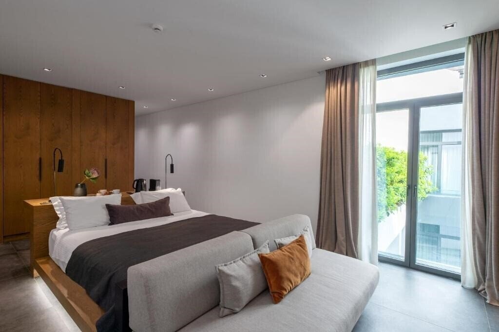 Картинка The Editor 4*