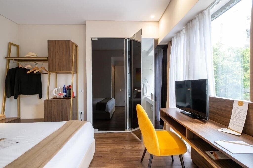 B4B Athens Signature Hotel (ex. B For Boutique Athens Signature Hotel) 4* суреті