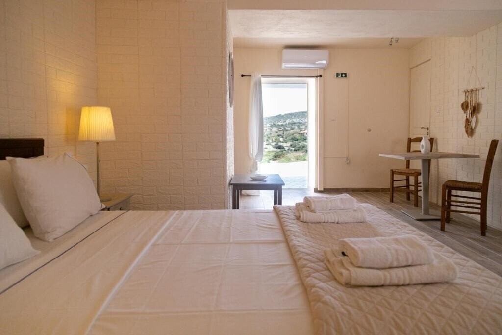 Фото Poseidon Beach Villas 3*