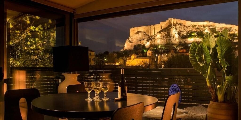 Отель Fos Residential Apartments 3*