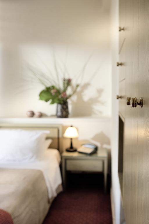 Adrian Hotel 3* суреті