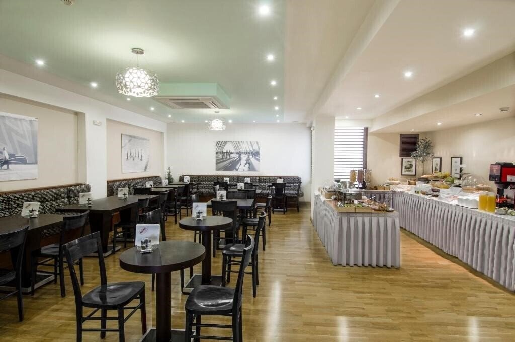 Hermes Hotel Athens 3* фотосуреті