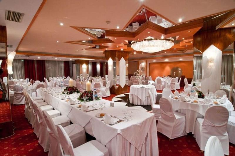 Oasis Hotel Apartments 4* фотосуреті